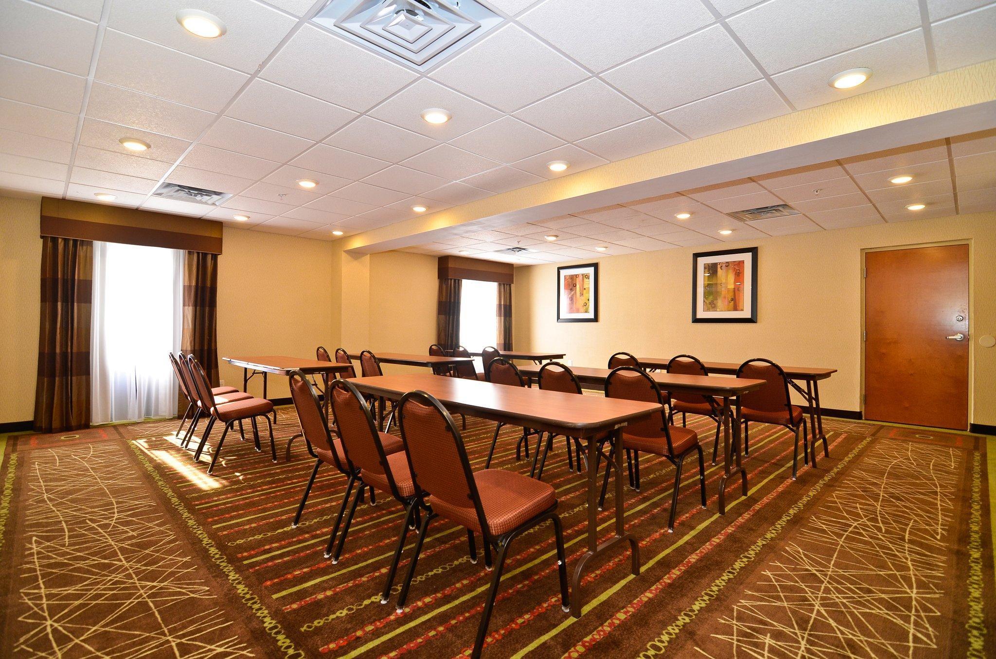 Holiday Inn Express Atlanta-Stone Mountain By Ihg Exterior foto
